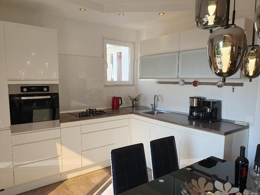 Apartment Dora Makarska Zewnętrze zdjęcie